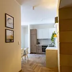 Rynek 12 Apartment *