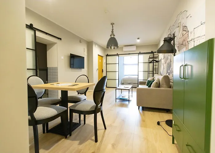 Rynek 12 * טארנאו